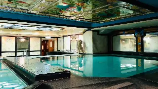 别再熬夜了！一周一次桑拿，让你秒回血，告别亚健康！